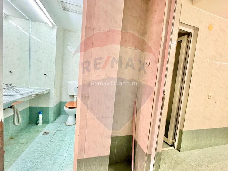 De închiriat spațiu comercial, 122mp în zona Decebal - 16