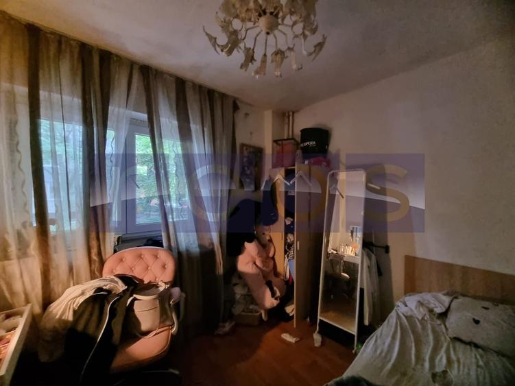 VANZARE -4- CAMERE =TINERETULUI - 4