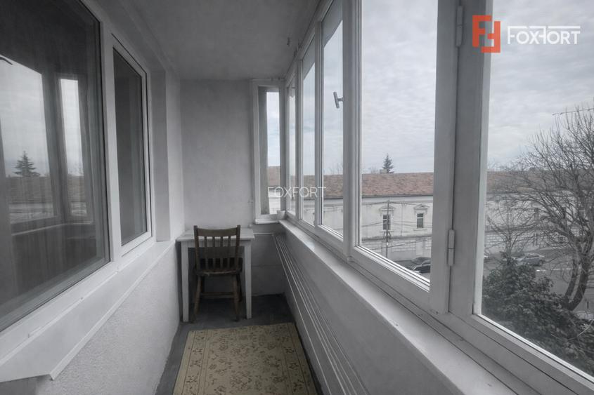 Apartament cu 2 camere, etaj 3, zona Podgoria - Arad - 8