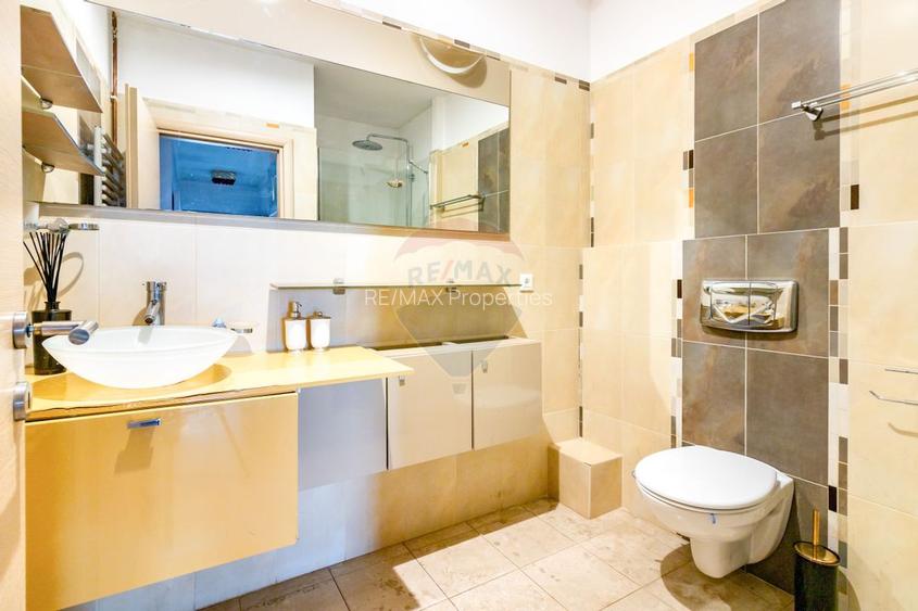 Vanzare Vila 5 camere cu semineu, piscina si priveliste lac piscicol - 10