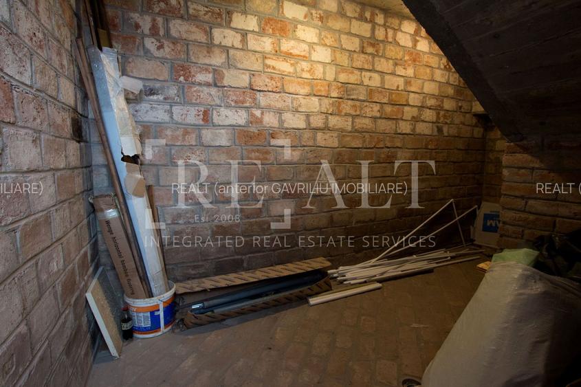 Inchiriere casa, vila 7 camere | Individuala, Renovata, Curte | Campul Pipera - 40