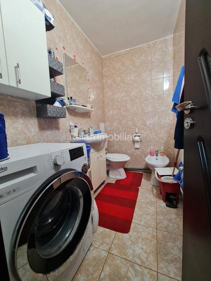 Vanzare apartament 4 camere dec, in Galati, Micro 39A, sup.91mp, mobilat - 10