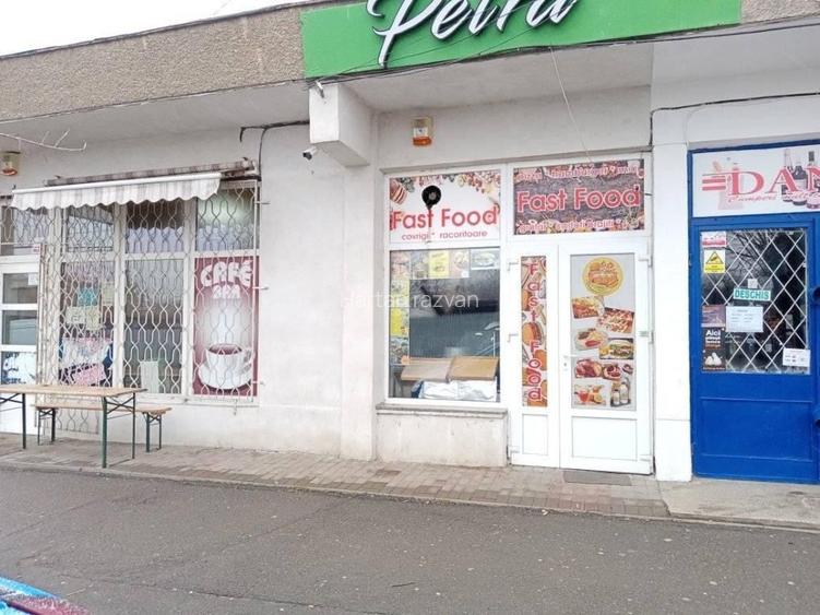 Oportunitate,370 mp de spatii comerciale in Piatra Neamt,sub pretul pietei - 4