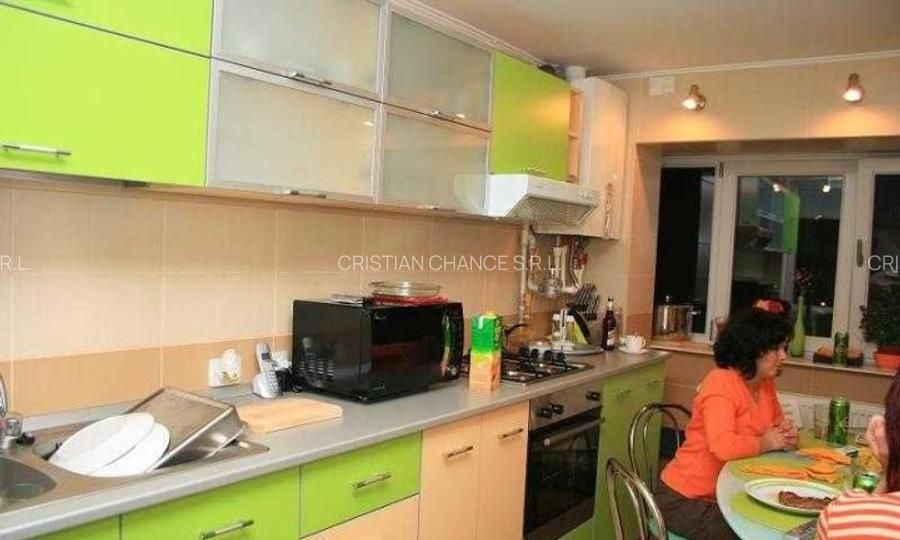 15687 Apartament 3 camere mobilat Casa de Cultura - 3