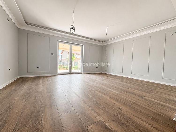 Duplex despartit 4 camere + 2 bai 92 utili / 273 teren - 5