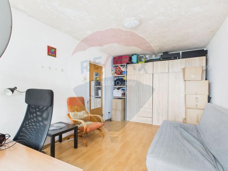 Apartament cu 2 camere de vanzare - Zona Alexandru Obregia - 3