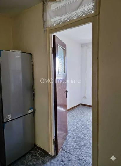 Comision 0 %  3 camere decomandat - 2