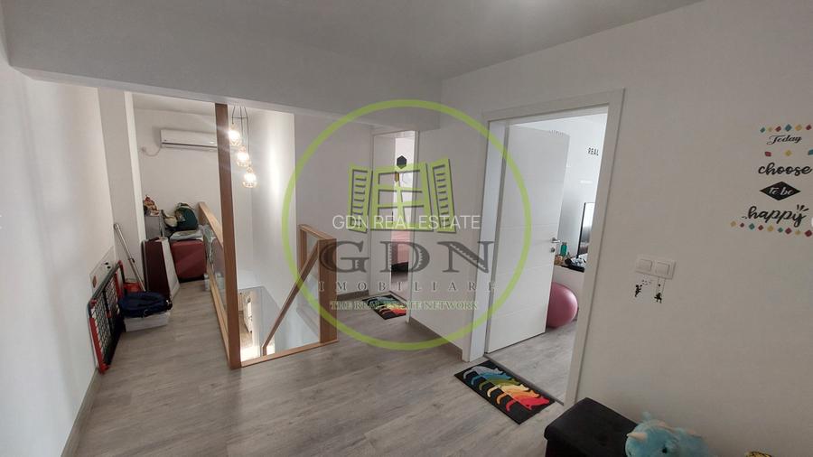 Penthouse, pe doua nivele, 174 mp, Brazda zona Pedagogic - 10