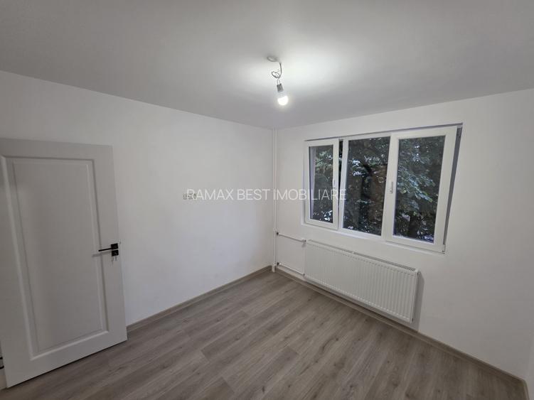 Baba Novac,1 0 minute metrou Dristor sau Piata Muncii, Sectia 12, 2 balcoane - 6