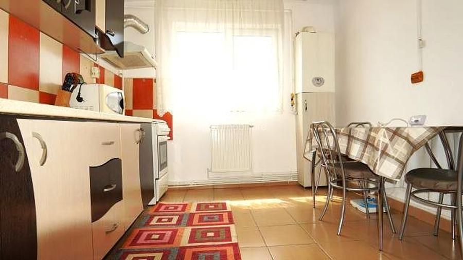 Curat, Luminos! Vanzare ap 2 camere in Targoviste - Micro 11 zona linistita. - 7