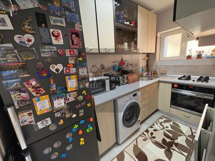 Apartament 3 camere decomandat Soseaua Giurgiului Sector 4 - 12