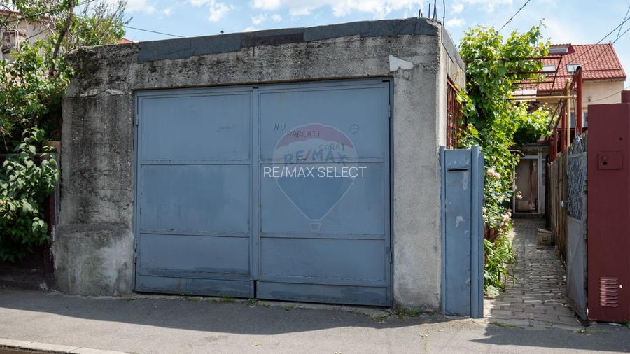 Oferta - casă de vânzare  si teren 241 mp, în zona Andronache - 11