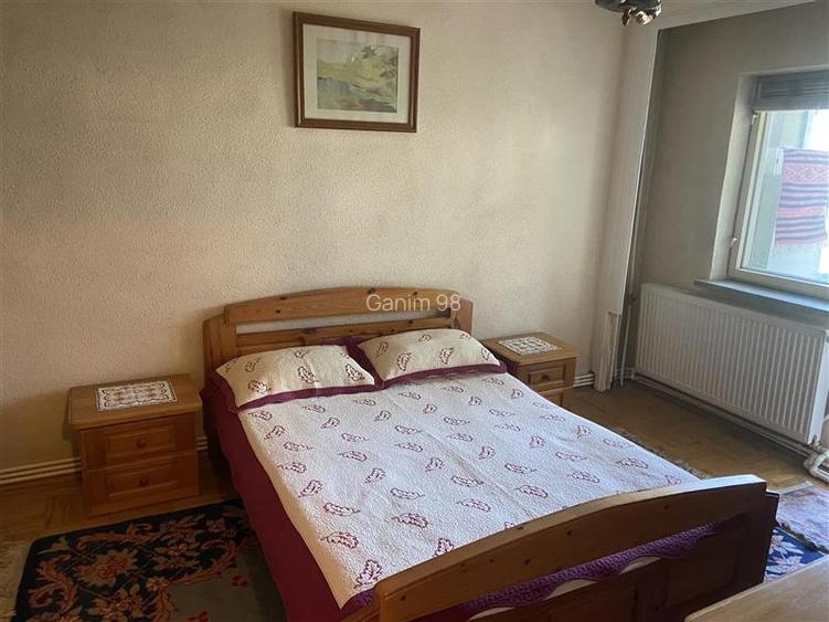 Apartament 3 camere in Focsani , zona centrala, et 2 4 , decomandat , 77 mp , li - 7