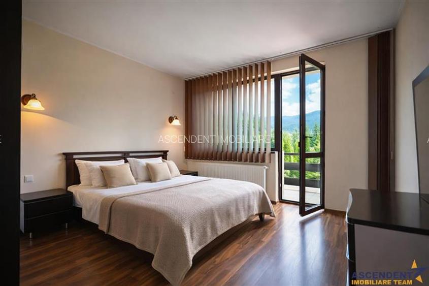 FILM!Refugiu elegant,cadru natural rar, vecinatati discrete,1.700 mp domeniu ver - 2