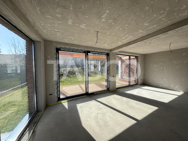 Casa individuala de vanzare Gruia Comision 0% semicentrala
