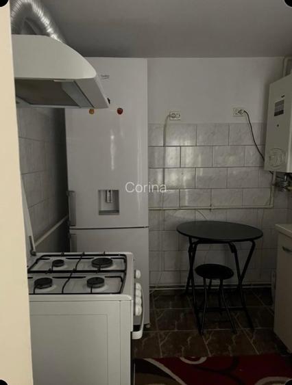 Garsoniera Piata Romana/ Universitatii- Facultatea de limbi straine- fara risc - 4