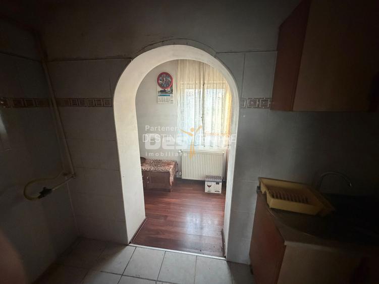 Casa +Teren intravilan 900 mp ( 2 corpuri de casă )Calea Giulești - 10