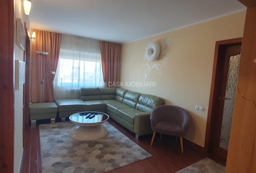 Ap deosebit, 3 cam, 2 băi, 1 balcon, et. 3, zona Girocului, cu garaj, comision 0 - 5