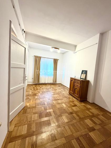 Parter in Vila cu intrare Individuală / Cotroceni/ Centrala Proprie - 16