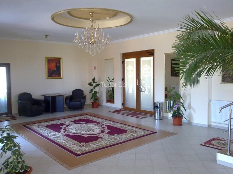 Vand sau inchiriez hotel 28 camere, 2 restaurante, sala conferinte, foisor etc. - 3