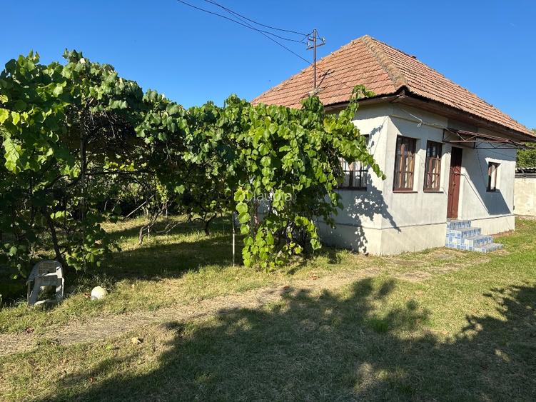 Casa de vanzare in com Ciofrangeni  - 2