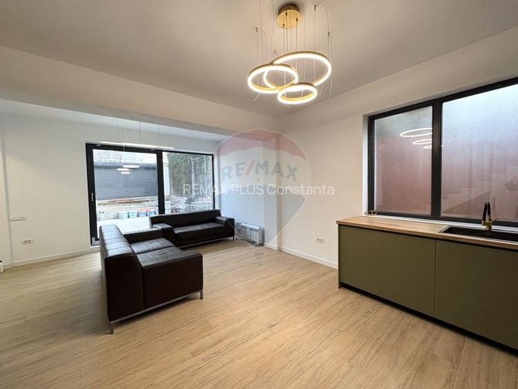 Casă / Vilă cu 4 camere de închiriat în zona Casa de Cultura - 6