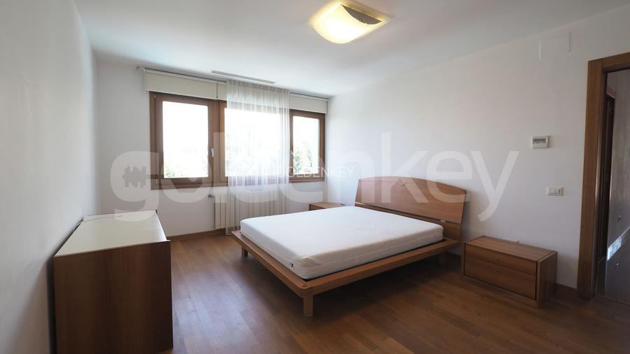 Vila moderna mobilata cu 5 camere | piscina - 8