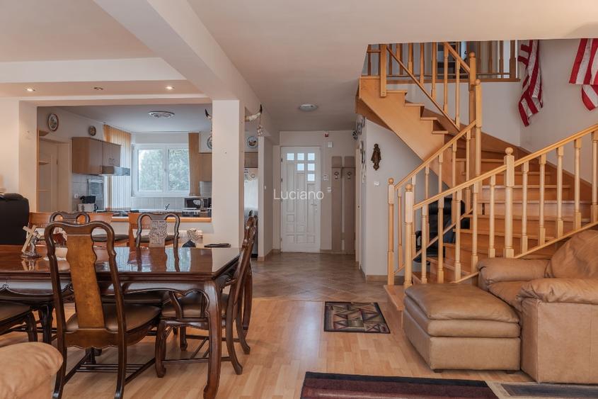 Casă frumoasă și mobilată în Livezeni - 10