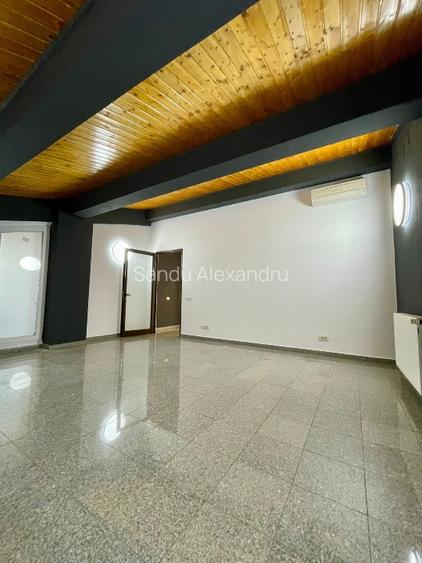  3 camere | 175 mp | 4 parcari/ disponibil pentru video chat ,studio foto,firma - 13