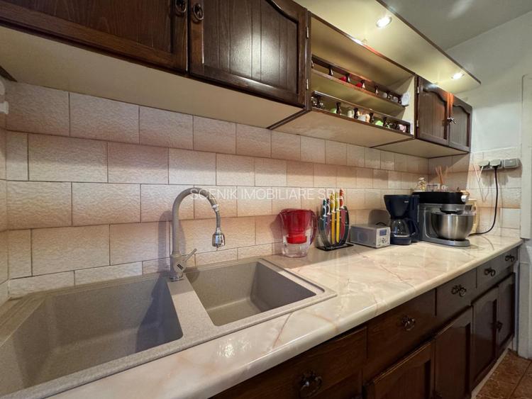 Astra, zona Saturn, Aleea Constelatiei, apart. semidecomandat, mobilat si utilat - 13