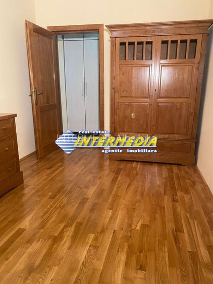 Apartament cu 3 camere Deco Foste proprietati CETATE Piata Finisat Nemobilat - 5