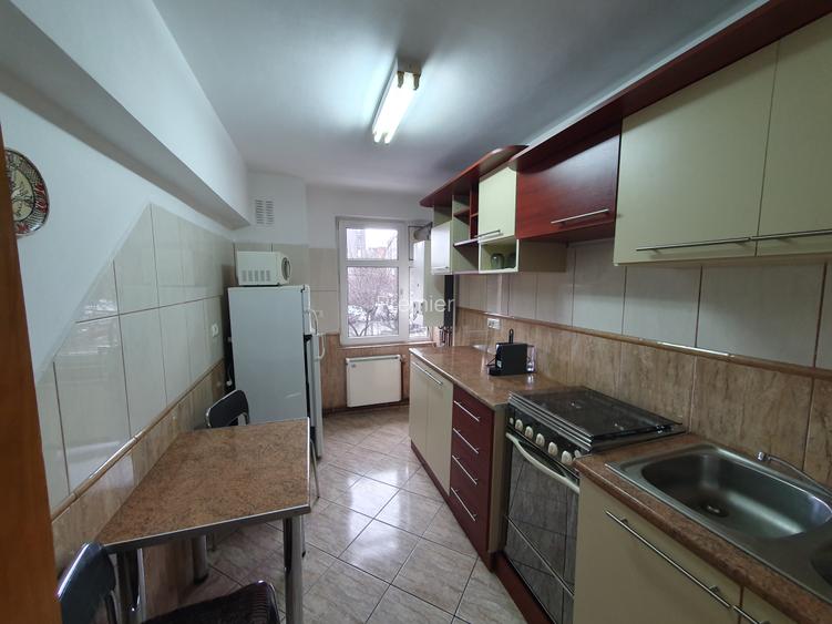 Bd. Victoriei, 2 camere, etaj 1, 130000 euro - 9