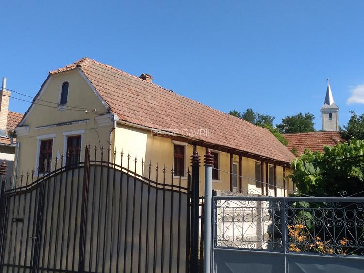 SUPER OFERTĂ !  Vând Casă modernizată Berghin, 1750 mp teren, - 2