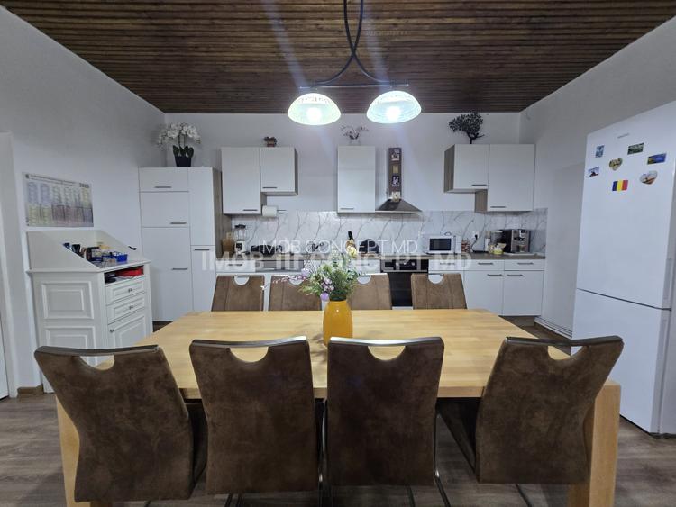 Vanzare Casa cu 3 camere si teren de 4000 mp in Soimari-Prahova - 9