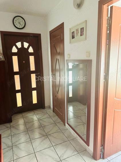 Apartament 3 camere de vanzare decomandat 77.14 mp, zona Drumul Sării - 7