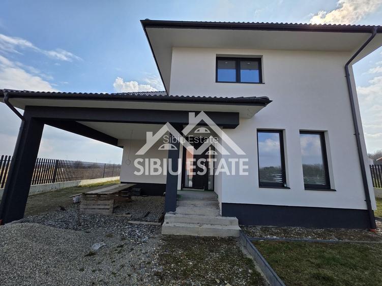Casa individuala ,cu carport si pivnita, Calea Cisnadiei - 3
