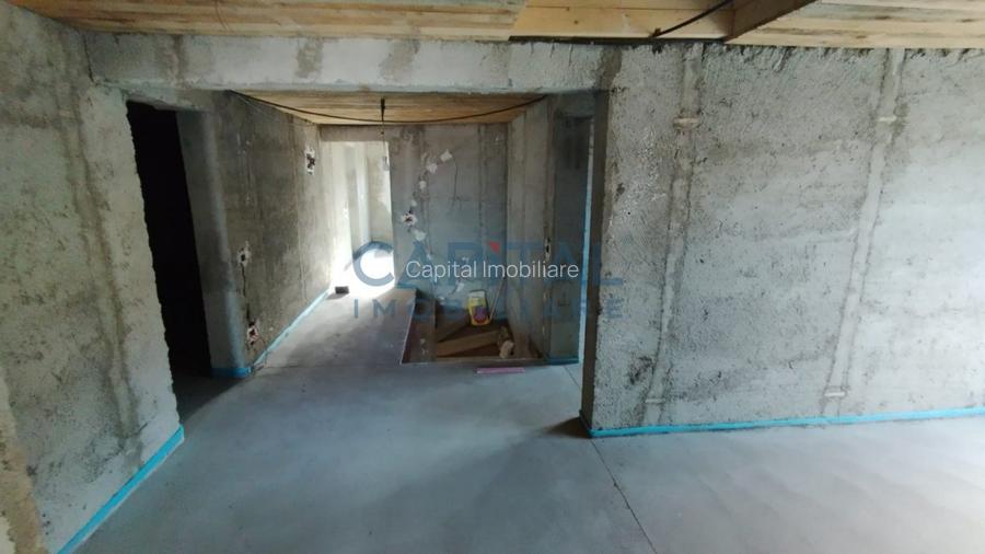 Vila trainica, cu vedere panoramica in Piatra Neamt. - 12