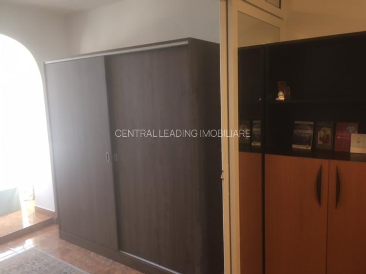 2C/ GARSONIERA DUBLA MODERNA 1/7 stradal Magheru VEDERE SPATE:CURTEA BLOCULUI - 5