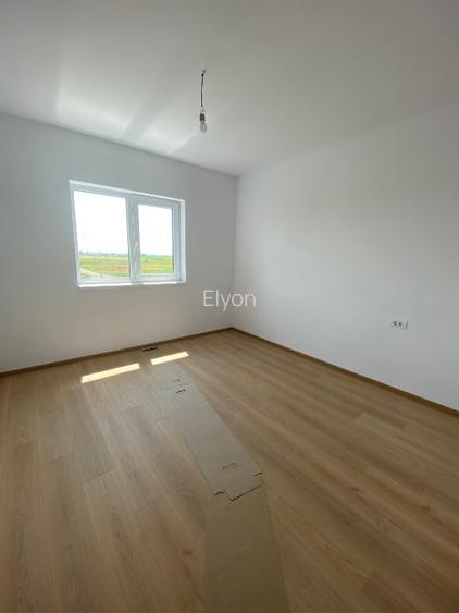 Duplex 1/2 - P+1+M, 160 mpU+terasa, 3 bai, 290 mpT - VANZATOR p. fiz, COMISION 0 - 10