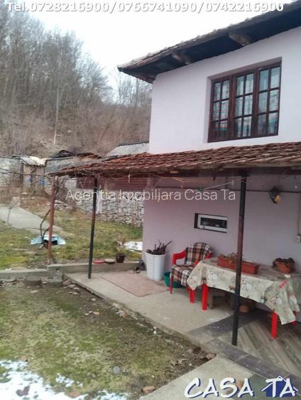 Casa situata in Oras Tismana - Isvarna - 7