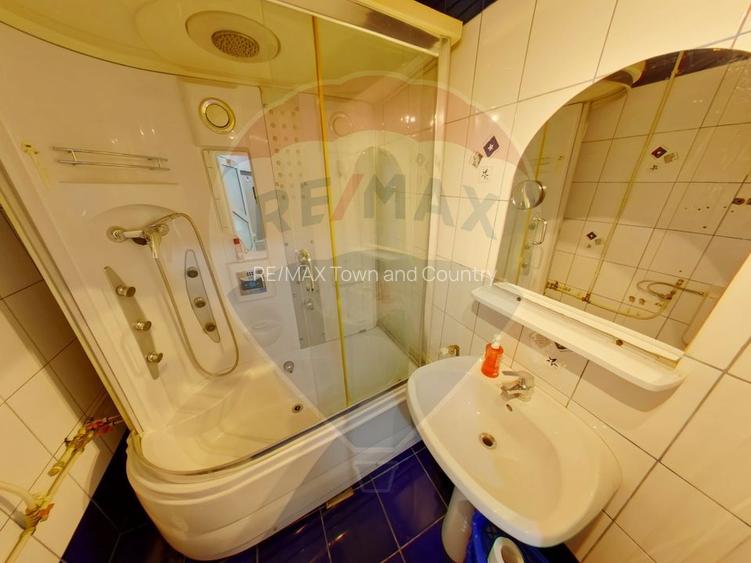 Casă / Vilă cu 6 camere de vânzare - 12