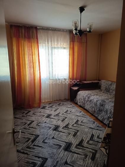 De vînzare ap .2 camere etaj 3 /4 str.Dunarii zona L - 3