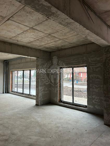 SPATIU COMERCIAL // ALBERT - GRADINILE // 101 MP - 12