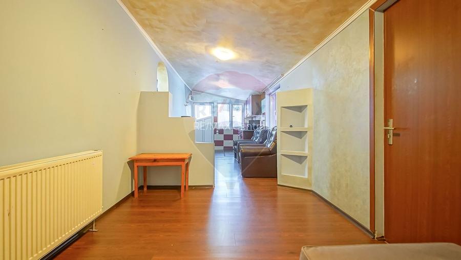 Casă cu 6 camere de vânzare în Azuga, Comision 0%! - 23