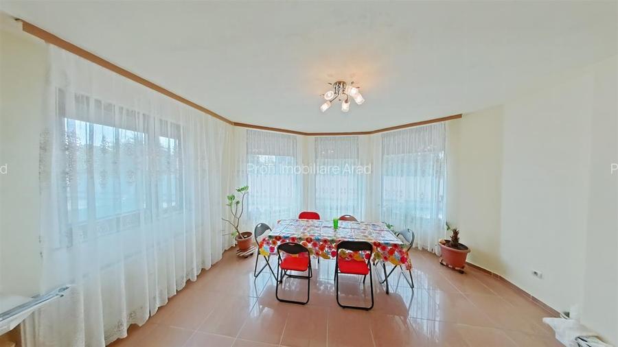 Casa mare si frumoasa cu 5 camere in Gradiste - 10