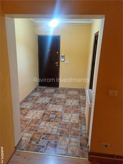 Apartament trei camere, decomandat, bloc 1988, renovat, patru balcoane, beci - 2