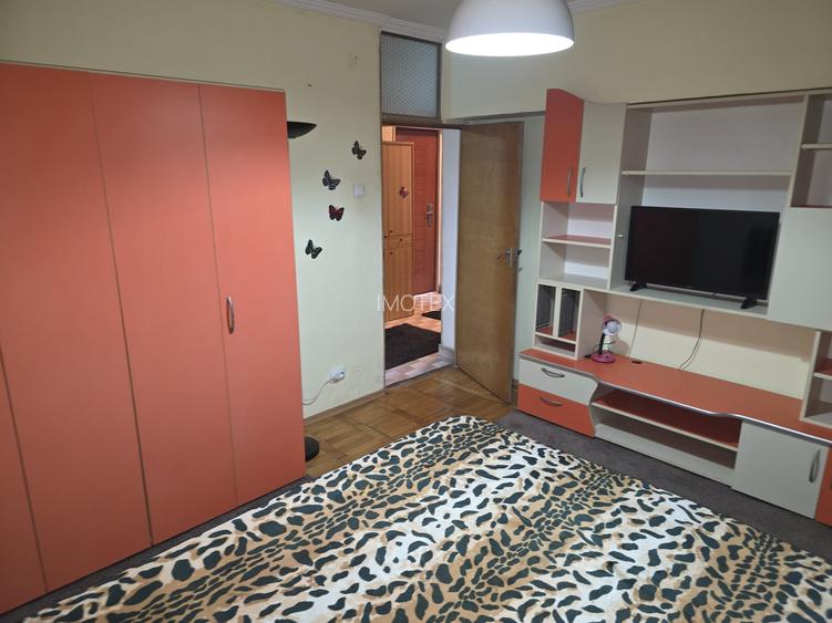 Apartament cu doua camere decomandat si spatios in Fratii Golesti - 3