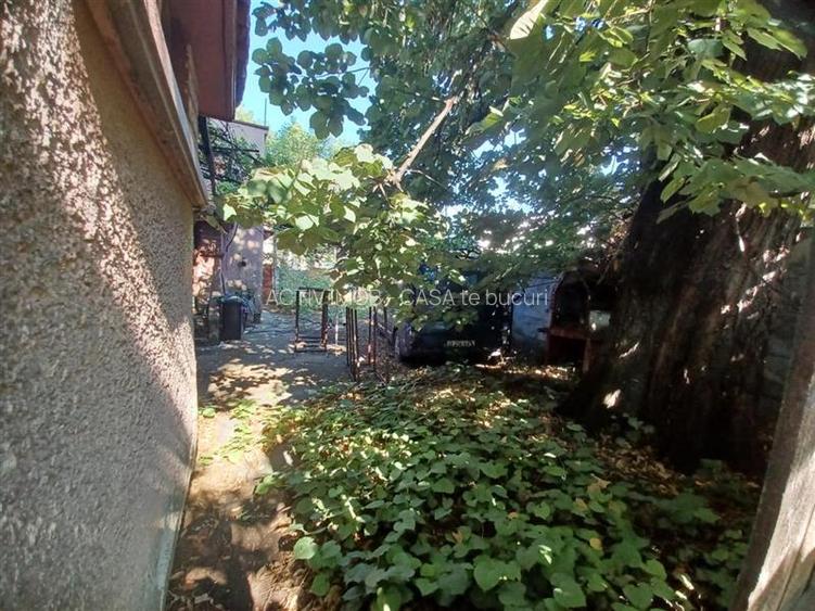 Teren Sector 5 Piata Rahova- Muntii Carpati - 13