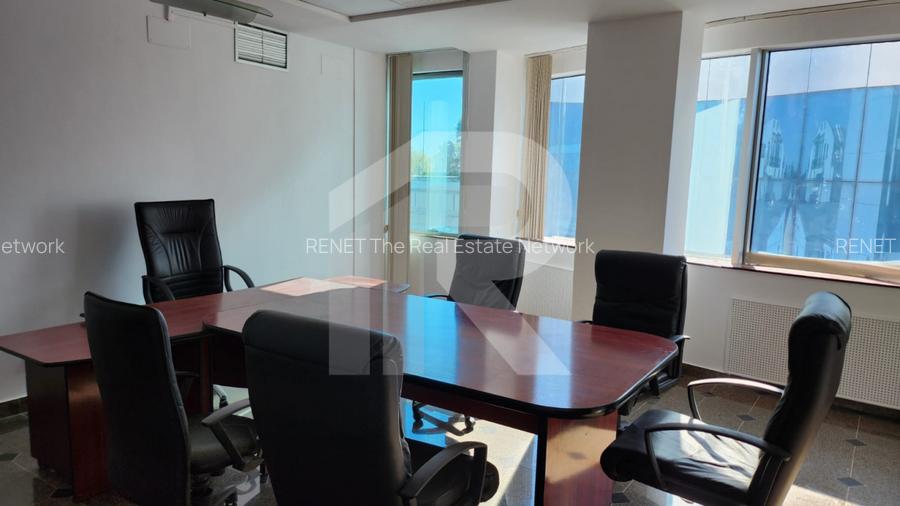 Spațiu premium birouri sau clinică, 2 corpuri, 12 parcări, lift, terasă - 7500 E - 26