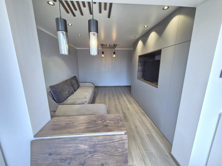 Inchiriere Apartament 2 Camere decomandat zona Centrul Civic CEC